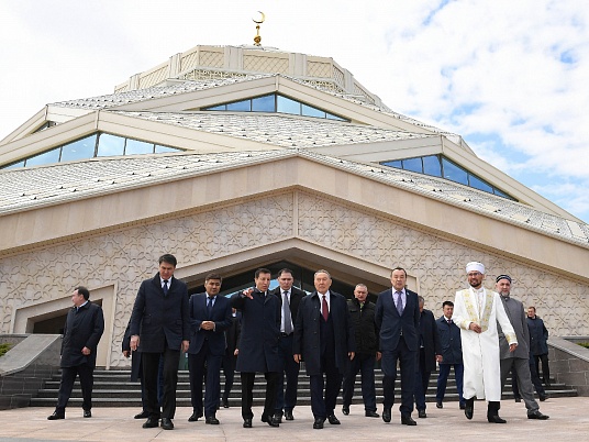 Строительство мечети "Алланың гүлі  в г. Астана 