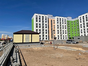 В бетонном корпусе